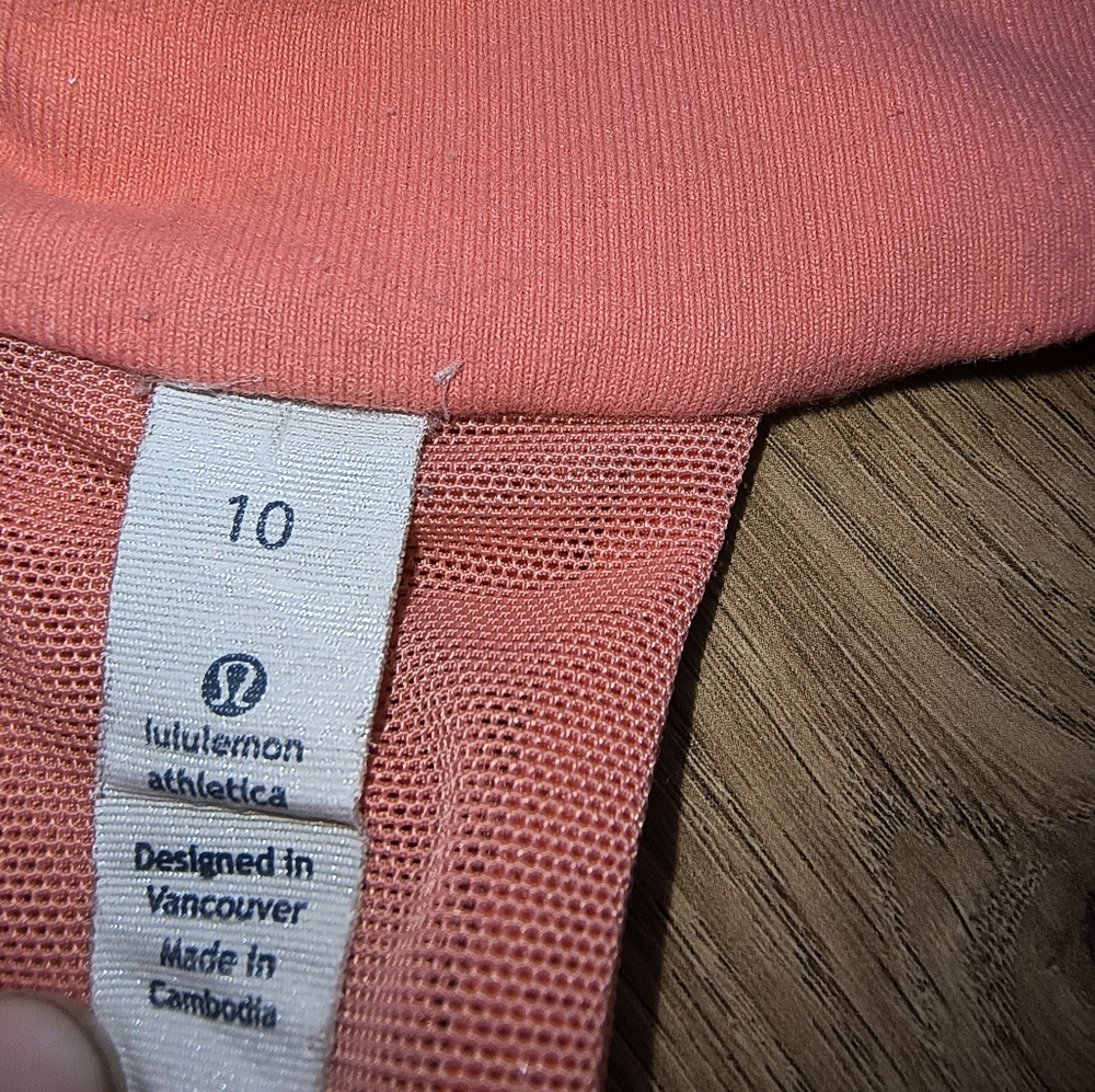 Lululemon Athletica Scoop Neck Racerback Tank in Charcoal and Peach in Size 10 - Picture 5 of 7